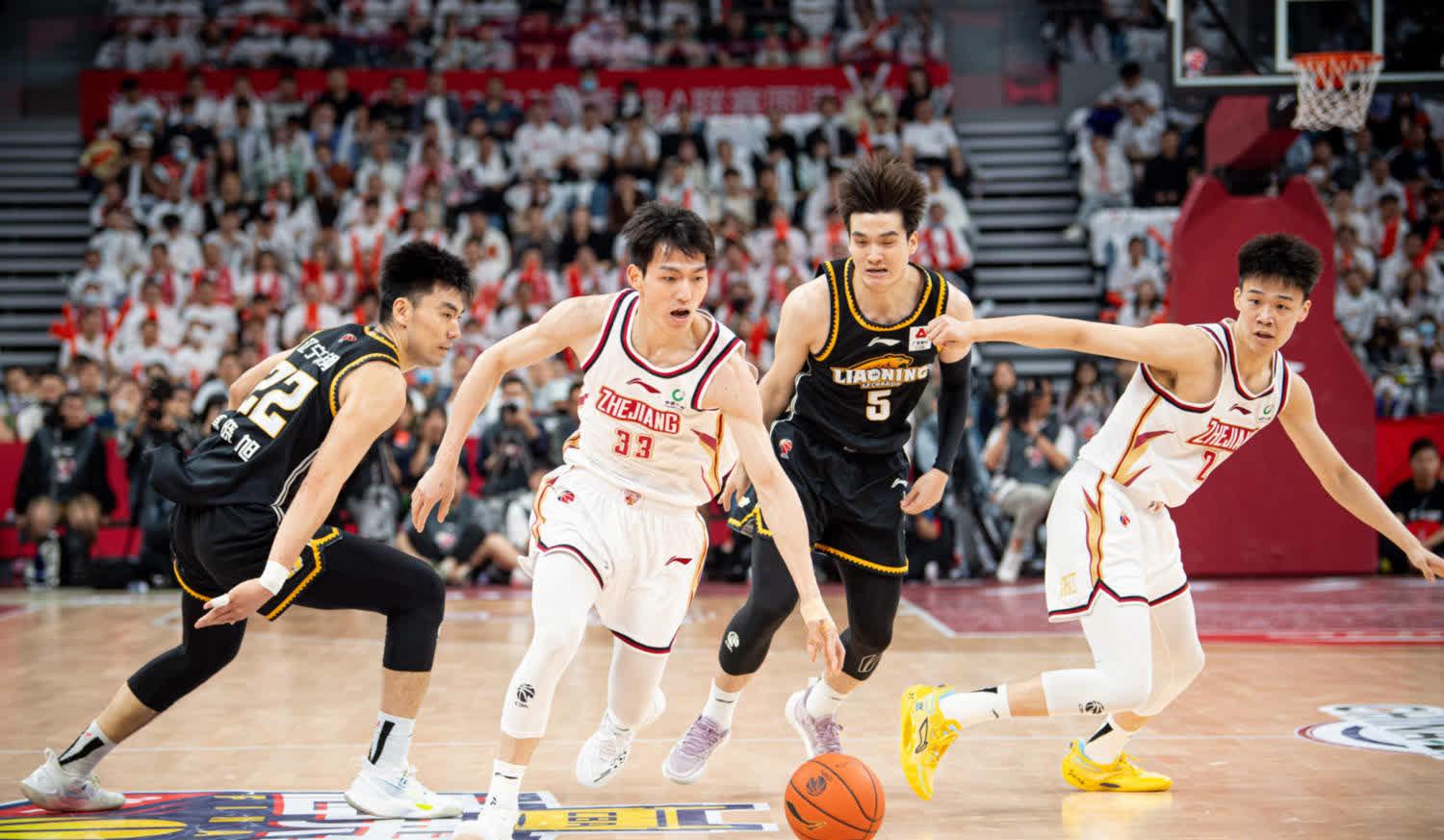 乐鱼体育电竞-凭借一波浙江队，CBA季后赛成功弹幕刷屏，现场弹幕炸裂的简单介绍