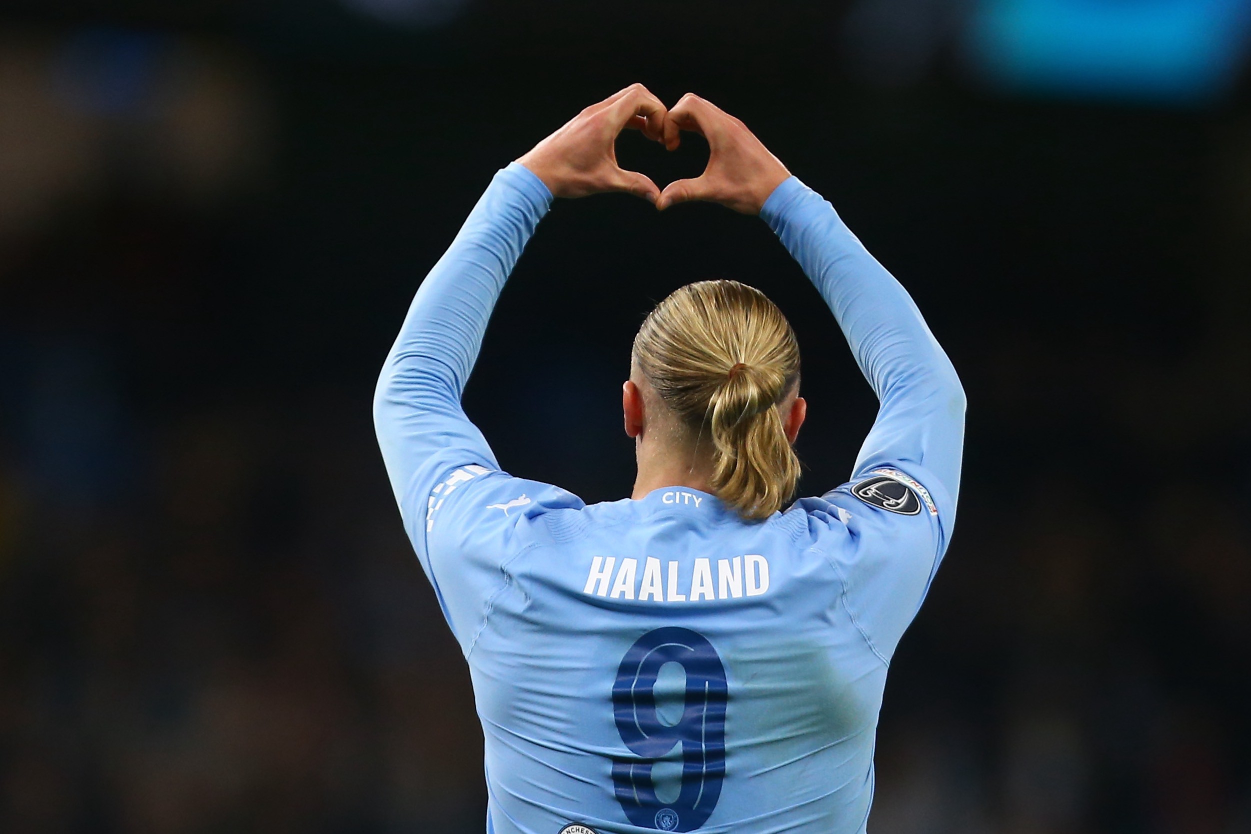 乐鱼体育app-哈兰德梅开二度，拜仁再下一城