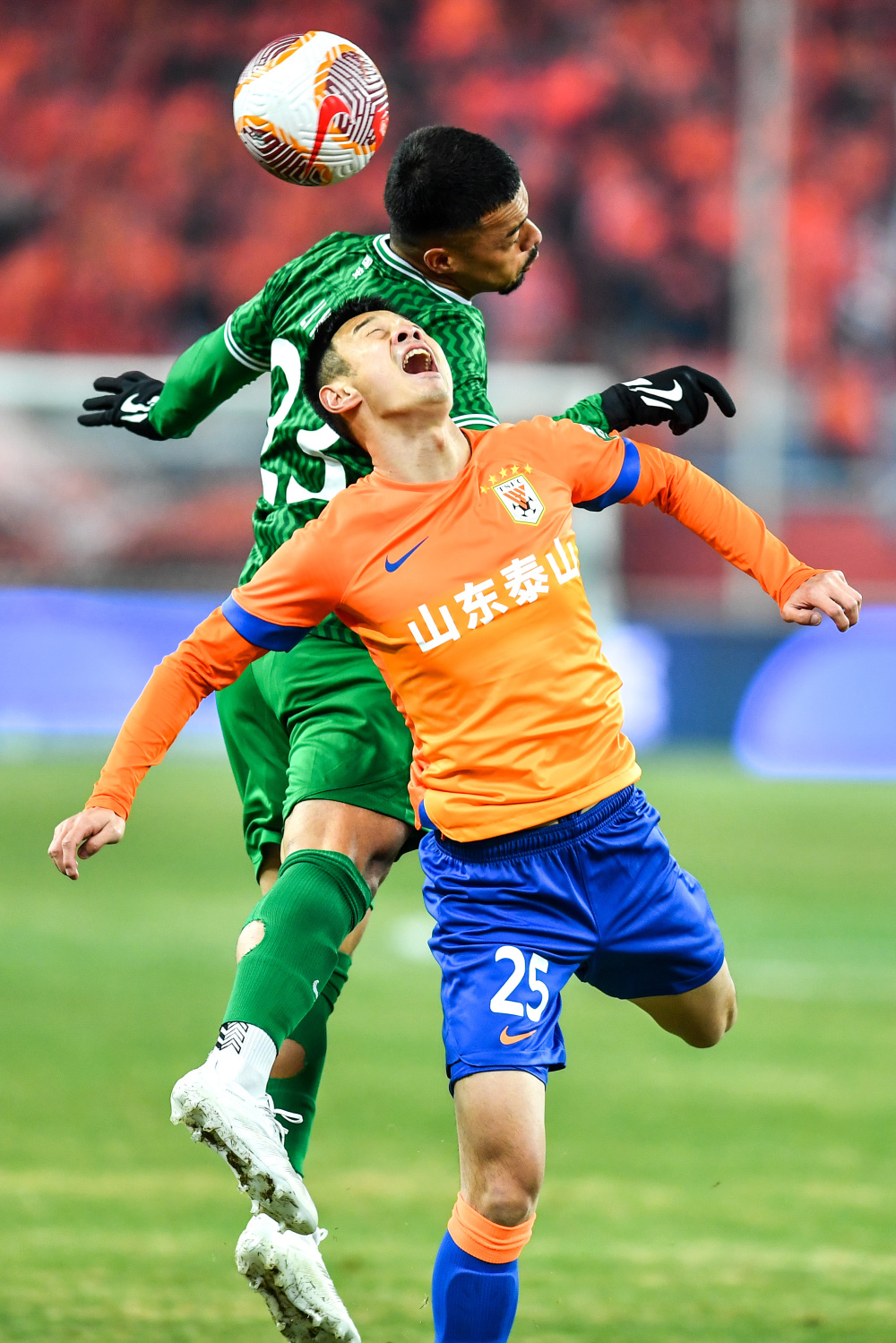 包含北京中赫国安客场战平对手，争夺激烈的词条