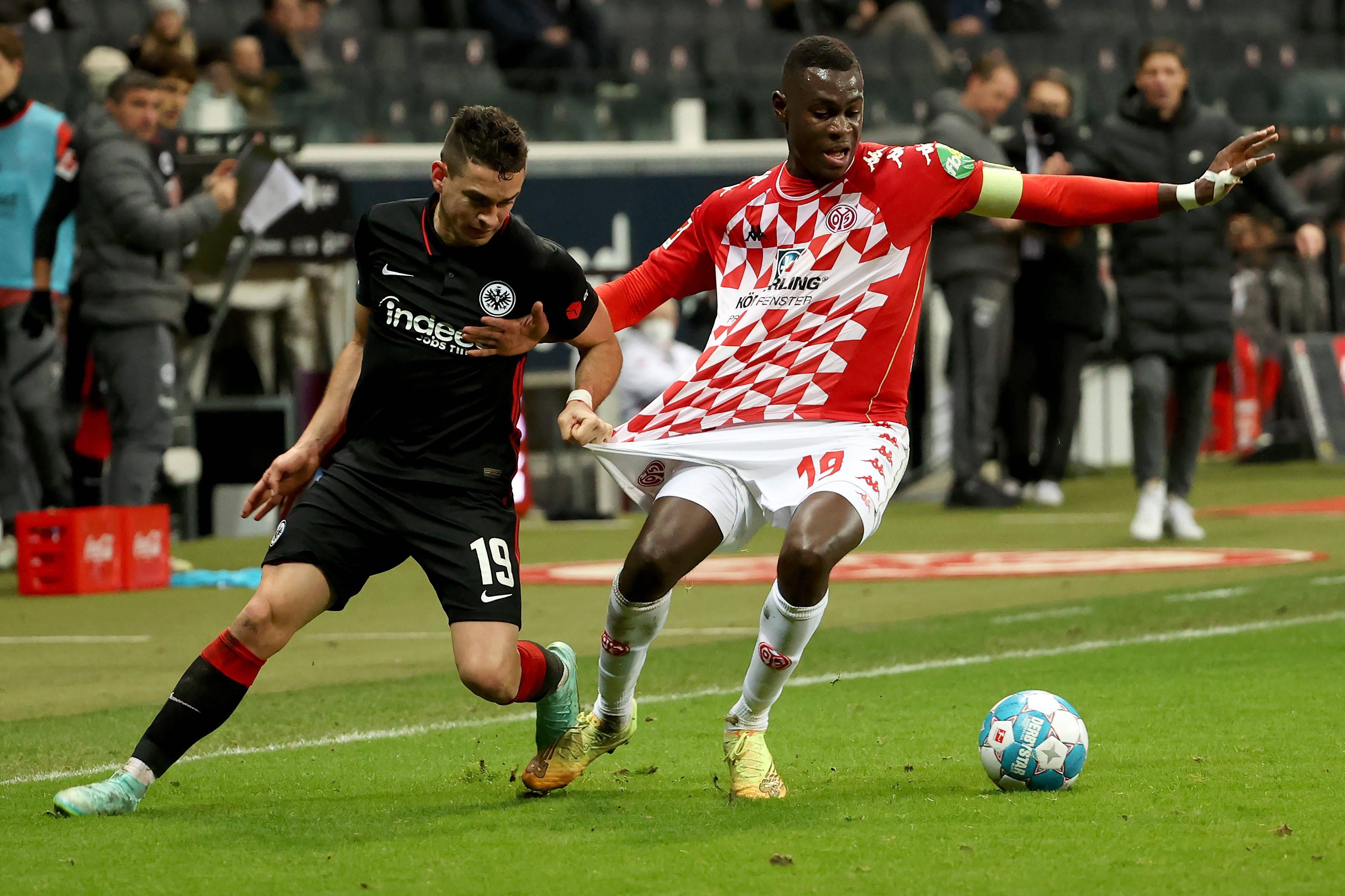 乐鱼体育vip注册-美因茨客场险胜多特蒙德，大放异彩