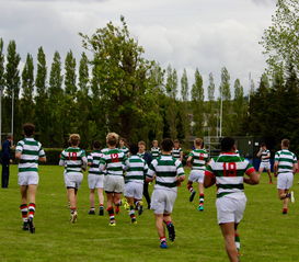 乐鱼体育网站-球员展现出色实力，队伍士气高昂取得胜利