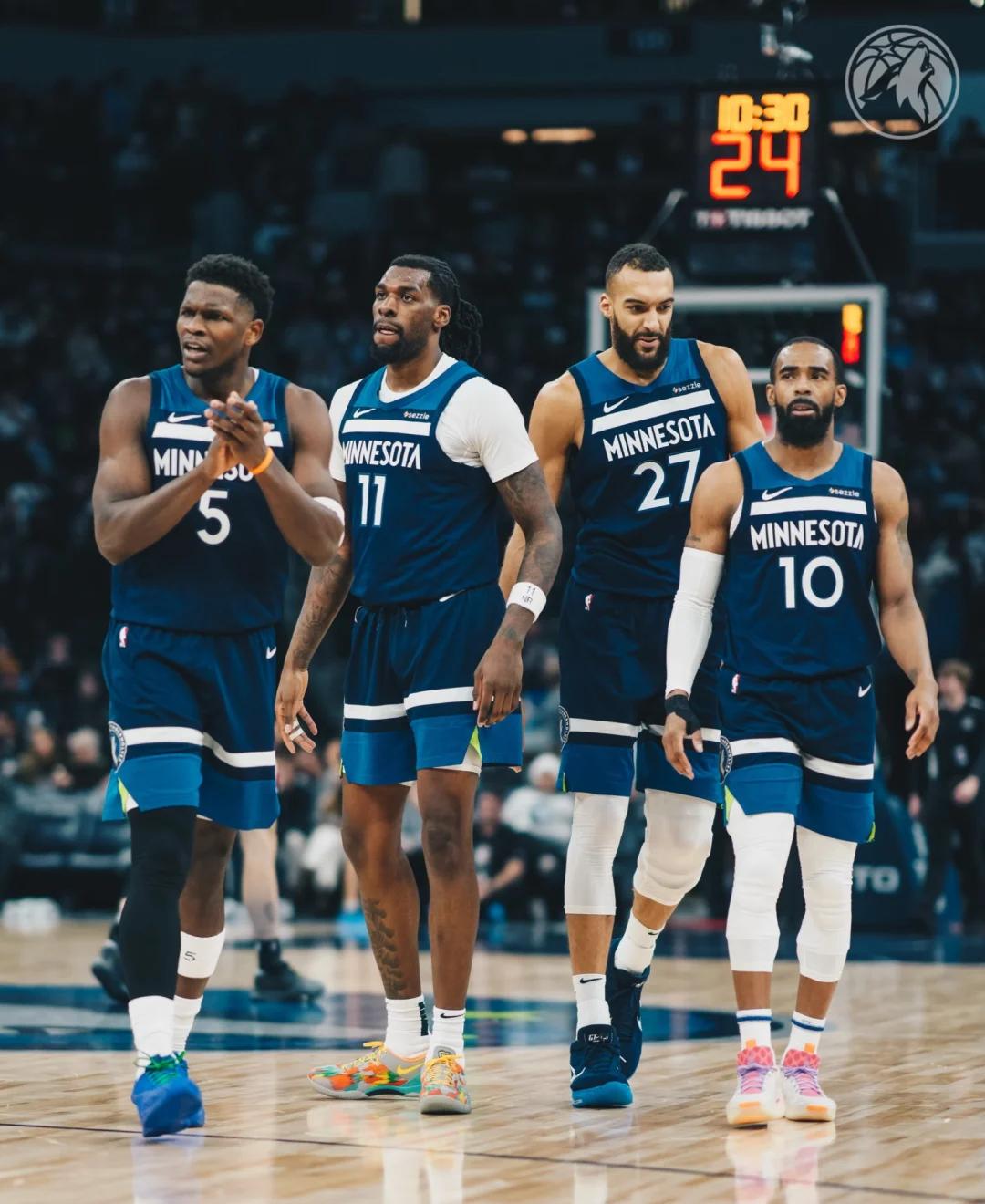 乐鱼体育活动-包含公牛逆转战胜对手，全队士气大振的词条