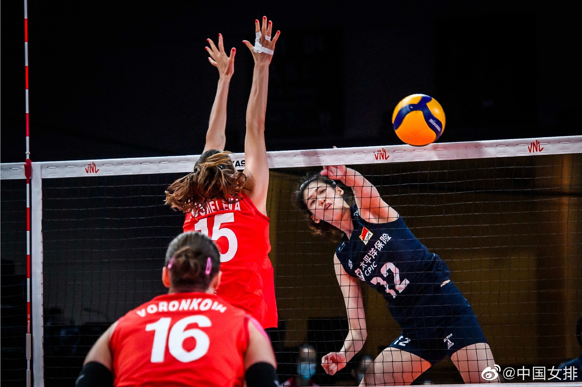 俄罗斯球队在本土联赛中一路高歌猛进，势不可挡的简单介绍