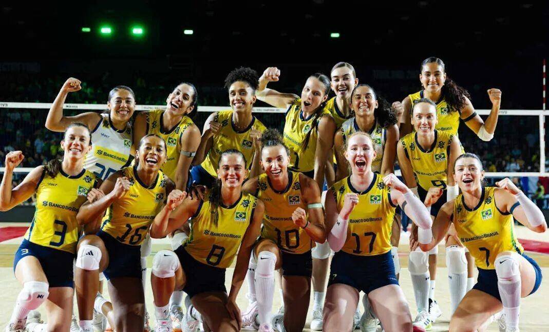 巴西队在国际女子足球比赛中击败对手