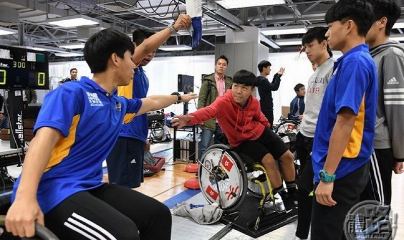 乐鱼体育入口-关于足球领袖会议召开，联盟未来发展方向探讨的信息