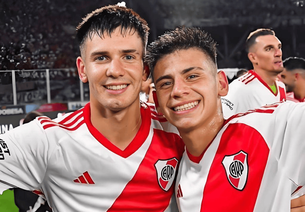 阿根廷球队豪取四连胜,实力尽显 阿根廷球队豪取四连胜,实力尽显