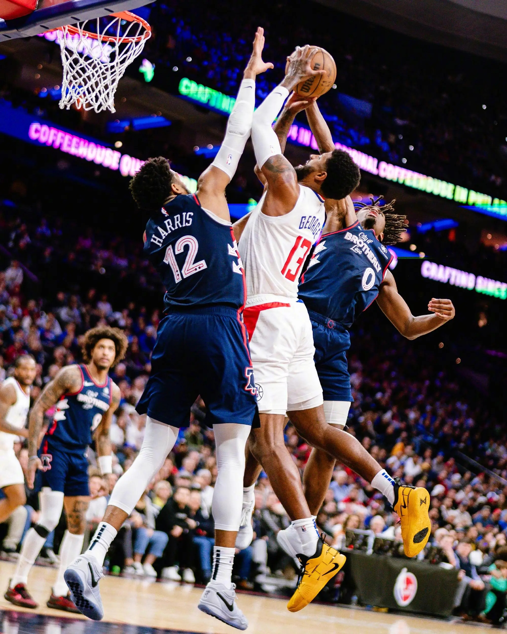 快船力克开拓者，乔治全面发挥展现超巨实力